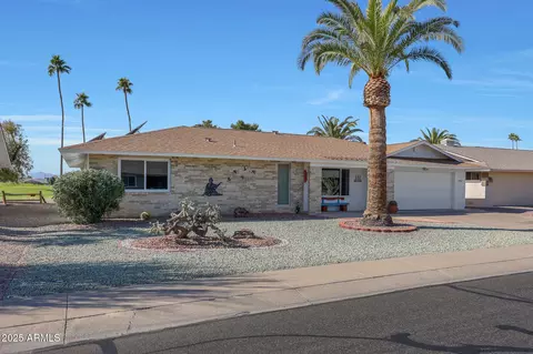 19402 N Willow Creek Cir, Sun City, AZ 85373