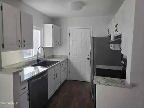 4409 E Darrel Rd, Phoenix, AZ 85042 photo 4