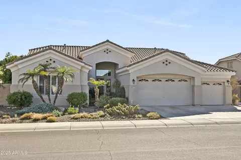 8101 W Carlota Ln, Peoria, AZ 85383