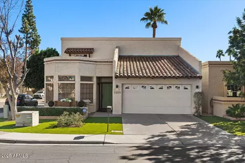 2025 W Navarro Ave, Mesa, AZ 85202