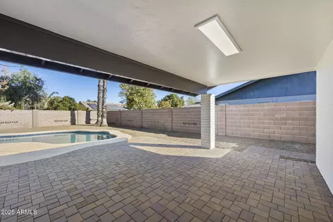 Exterior - 108 E Angela Dr, Phoenix, AZ 85022 photo 1 of 5