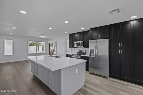 Kitchen - 108 E Angela Dr, Phoenix, AZ 85022 photo 3 of 4