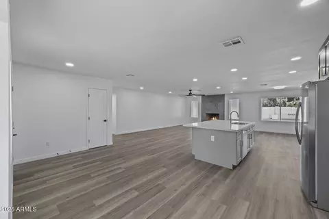 Living - 108 E Angela Dr, Phoenix, AZ 85022 photo 6 of 6
