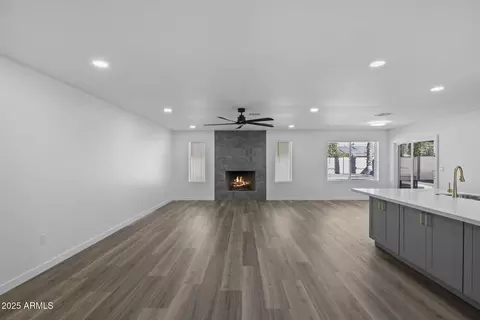 Living - 108 E Angela Dr, Phoenix, AZ 85022 photo 2 of 6