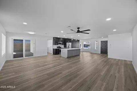 Living - 108 E Angela Dr, Phoenix, AZ 85022 photo 5 of 6