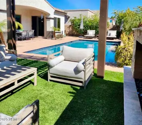 965 E Boston St, Gilbert, AZ 85295