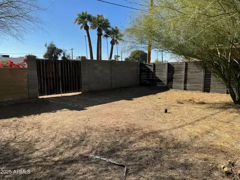 5702 N 10th Pl, Phoenix, AZ 85014 photo 20