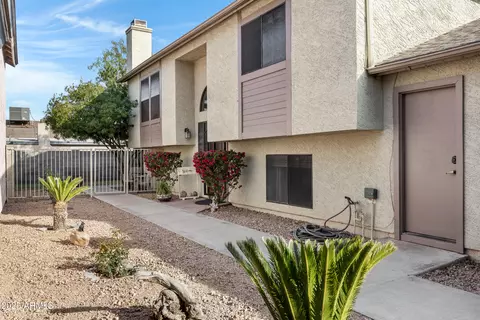 921 S Val Vista Dr #43, Mesa, AZ 85204