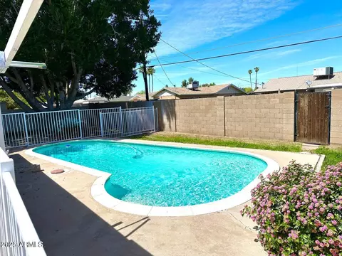 862 E 8th Pl E, Mesa, AZ 85203 photo 2