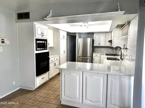 862 E 8th Pl E, Mesa, AZ 85203 photo 3