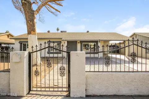 4913 W Palm Ln, Phoenix, AZ 85035