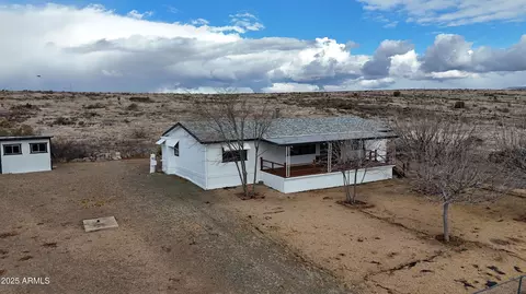 20836 E Cactus Wren Dr, Mayer, AZ 86333