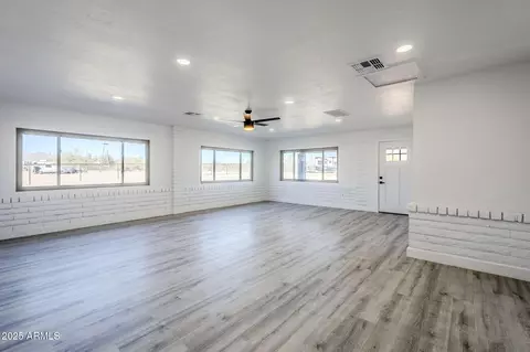 1675 N Monterey Dr, Apache Junction, AZ 85120 photo 4