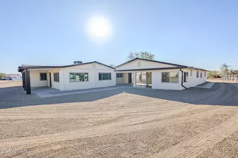 1675 N Monterey Dr, Apache Junction, AZ 85120 photo 2