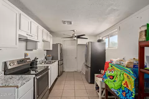 6337 W Mitchell Dr, Phoenix, AZ 85033 photo 7