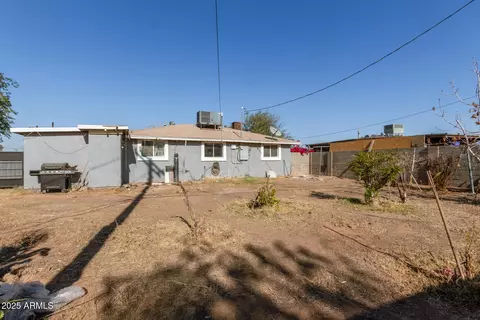 6337 W Mitchell Dr, Phoenix, AZ 85033 photo 3
