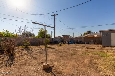 6337 W Mitchell Dr, Phoenix, AZ 85033 photo 5