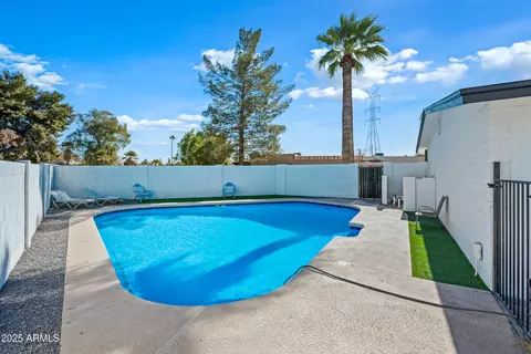 Exterior - 1344 Ellis Cir, Mesa, AZ 85203 photo 4 of 9