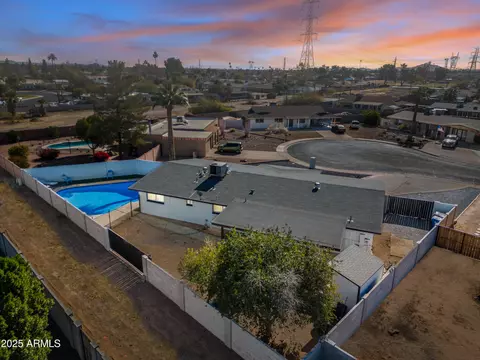 View/Area - 1344 Ellis Cir, Mesa, AZ 85203 photo 9 of 15