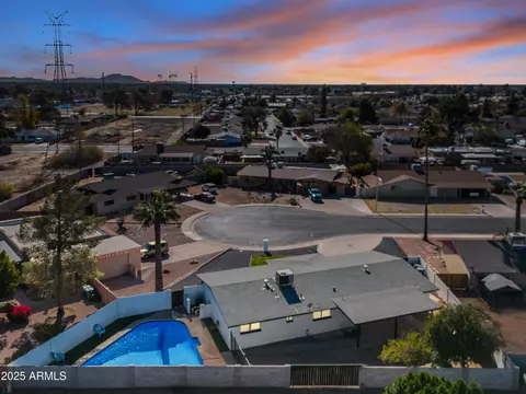 View/Area - 1344 Ellis Cir, Mesa, AZ 85203 photo 7 of 15