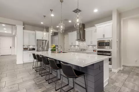 Kitchen - 4288 E Comstock Dr, Gilbert, AZ 85296 photo 2 of 5