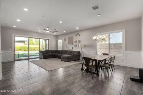 Living - 4288 E Comstock Dr, Gilbert, AZ 85296 photo 2 of 4