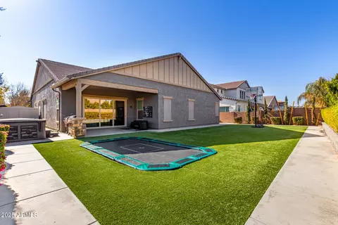 Exterior - 4288 E Comstock Dr, Gilbert, AZ 85296 photo 5 of 8