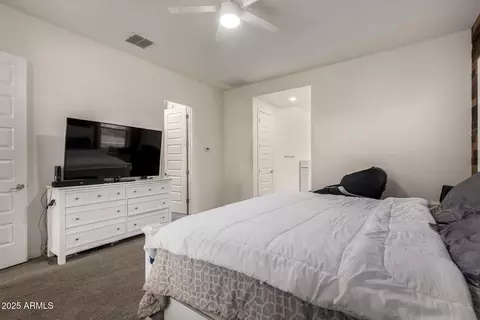 Bedroom - 4288 E Comstock Dr, Gilbert, AZ 85296 photo 3 of 10
