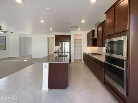 10056 E Texas Ave, Mesa, AZ 85212 photo 9