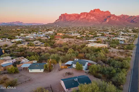 867 N Arroya Rd, Apache Junction, AZ 85119