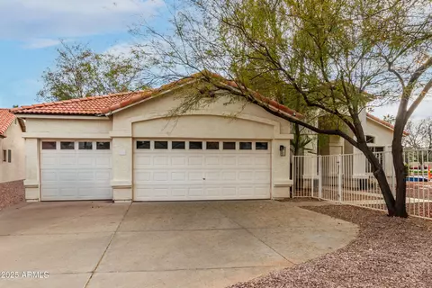 Exterior - 1205 E Tradewind Dr, Gilbert, AZ 85234 photo 2 of 10
