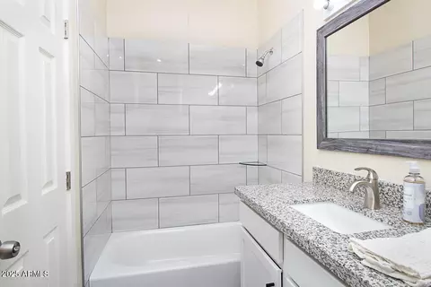 3215 E Captain Dreyfus Ave, Phoenix, AZ 85032 photo 22