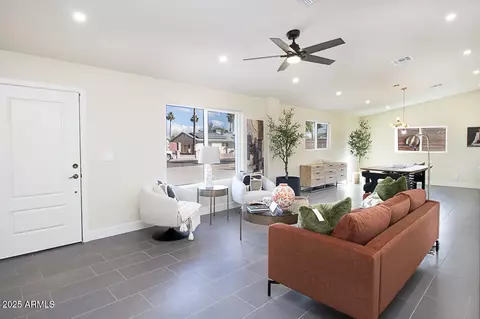 3215 E Captain Dreyfus Ave, Phoenix, AZ 85032 photo 6
