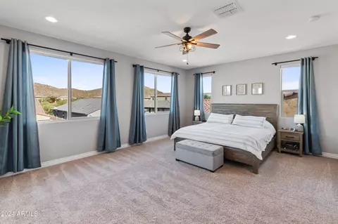 518 E Balao Dr, Phoenix, AZ 85085 photo 5