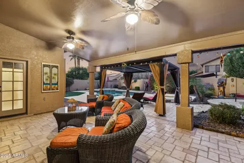 844 W Wagner Dr, Gilbert, AZ 85233 photo 11