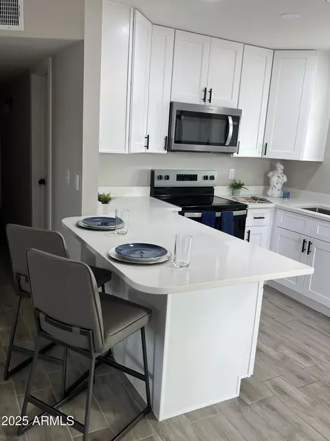 Kitchen - 11411 E Crescent Ave, Mesa, AZ 85208 photo 2 of 3