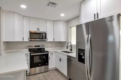 Kitchen - 11411 E Crescent Ave, Mesa, AZ 85208 photo 1 of 3