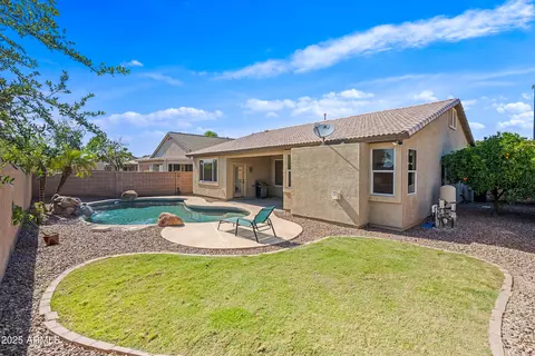 Exterior - 3383 E Santa Fe Ln, Gilbert, AZ 85297 photo 6 of 6