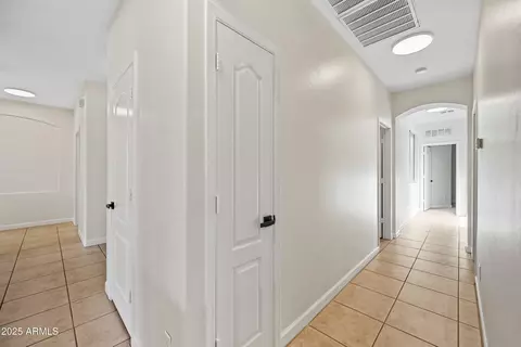 Entry Way - 3383 E Santa Fe Ln, Gilbert, AZ 85297 photo 4 of 5
