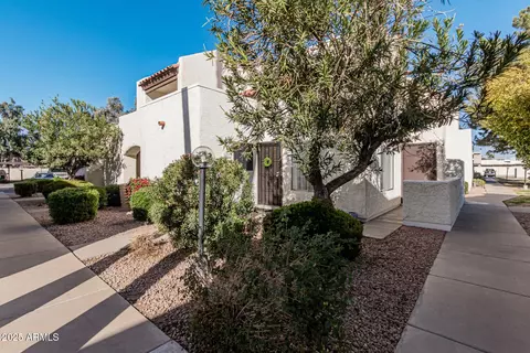 4730 W Northern Ave #1127, Glendale, AZ 85301