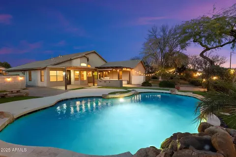 1157 E Liberty Ln, Gilbert, AZ 85296 photo 2