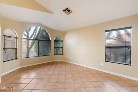1157 E Liberty Ln, Gilbert, AZ 85296 photo 10