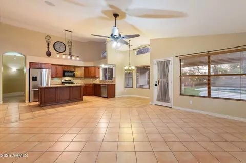 1157 E Liberty Ln, Gilbert, AZ 85296 photo 14