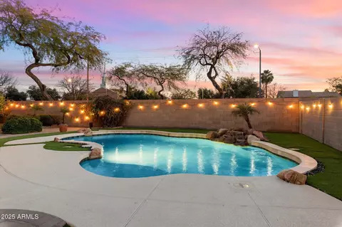 1157 E Liberty Ln, Gilbert, AZ 85296 photo 3