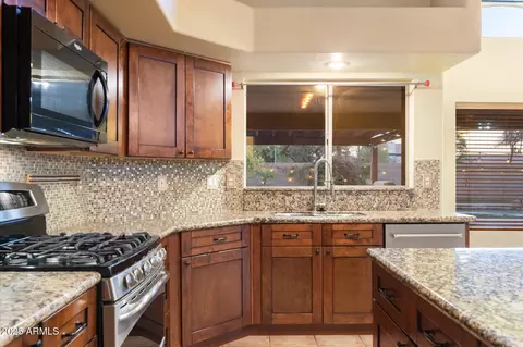 1157 E Liberty Ln, Gilbert, AZ 85296 photo 12