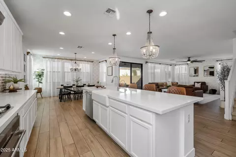 Kitchen - 9846 E Resistance Ave, Mesa, AZ 85212 photo 3 of 4