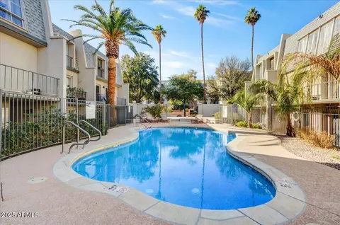 Exterior - 1006 E Osborn Rd #C, Phoenix, AZ 85014 photo 2 of 4
