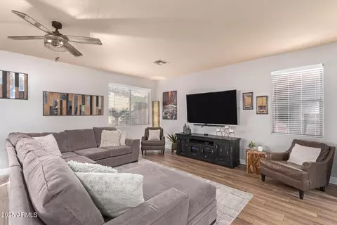 2626 E Bear Creek Ln, Phoenix, AZ 85024 photo 9