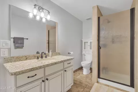 Bath - 2344 N Raven --, Mesa, AZ 85207 photo 6 of 8