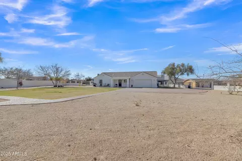 Exterior - 2344 N Raven --, Mesa, AZ 85207 photo 10 of 21